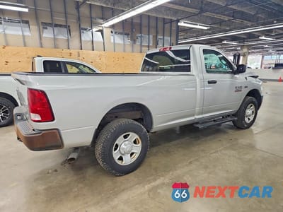 Trzecie zdjęcie samochodu z tyłu: 2015 RAM 2500 ST VIN:3C6MR5AJ7FG689140 - miniatura