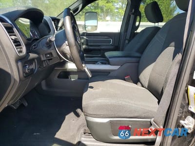 Zdjęcie 7 z 12 samochodu: 2019 RAM 3500 BIG HORN VIN:3C63RRHL9KG524307 - miniatura