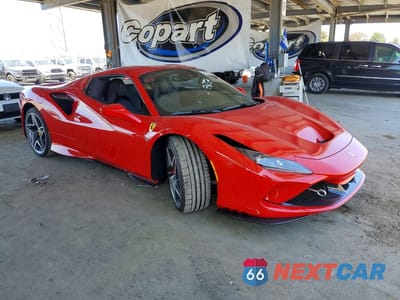 Czwarte zdjęcie samochodu z boku: 2021 FERRARI F8 SPIDER VIN:ZFF93LMA3M0267580 - miniatura