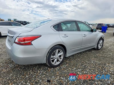 Trzecie zdjęcie samochodu z tyłu: 2015 NISSAN ALTIMA 2.5 SV VIN:1N4AL3APXFC141258 - miniatura