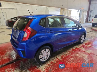 Trzecie zdjęcie samochodu z tyłu: 2017 HONDA FIT LX VIN:JHMGK5H54HS016903 - miniatura