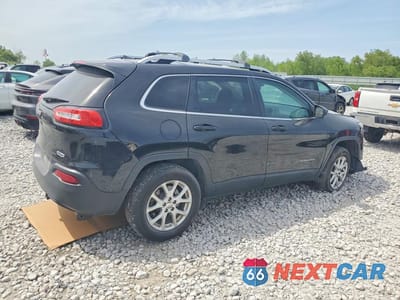 Trzecie zdjęcie samochodu z tyłu: 2016 JEEP CHEROKEE LATITUDE VIN:1C4PJMCS4GW155027 - miniatura