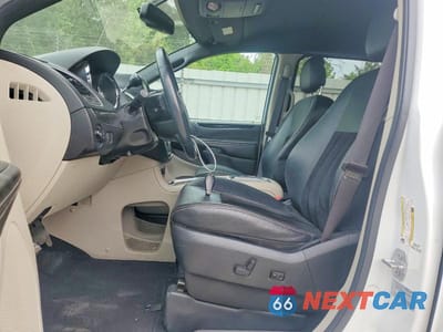 Zdjęcie 7 z 13 samochodu: 2017 DODGE GRAND CARAVAN SXT VIN:2C4RDGCG4HR791583 - miniatura