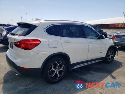 Trzecie zdjęcie samochodu z tyłu: 2018 BMW X1 XDRIVE28I VIN:WBXHT3C31J5K29697 - miniatura