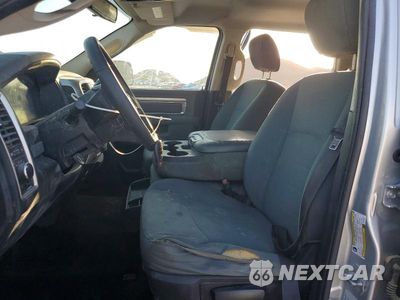 Zdjęcie 7 z 12 samochodu: 2016 RAM 2500 SLT VIN:3C6TR5DT3GG140559 - miniatura