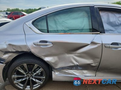 Zdjęcie 10 z 12 samochodu: 2023 LEXUS IS 350 F SPORT VIN:JTHGZ1E21P5029779 - miniatura