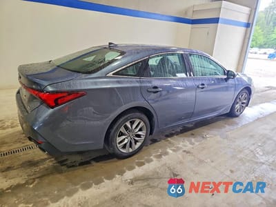 Trzecie zdjęcie samochodu z tyłu: 2020 TOYOTA AVALON XLE VIN:4T1AZ1FB5LU049289 - miniatura