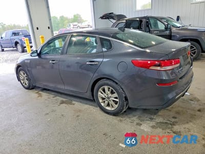 Drugie zdjęcie samochodu z przodu: 2019 KIA OPTIMA LX VIN:5XXGT4L36KG277806 - miniatura