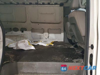 Zdjęcie 11 z 14 samochodu: 2017 NISSAN NV 2500 DELIVERY VAN VIN:1N6BF0KY4HN805845 - miniatura