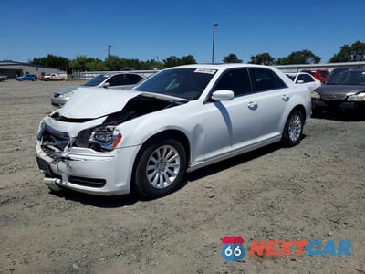 2014 CHRYSLER 300 2C3CCAAG3EH361395 - główne zdjęcie licytacji z USA - miniatura
