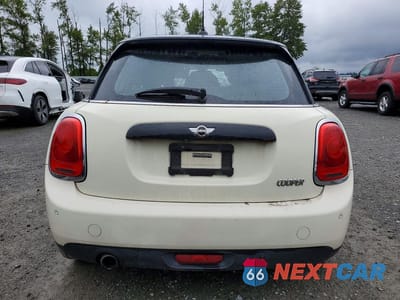 Zdjęcie 6 z 12 samochodu: 2016 MINI COOPER VIN:WMWXU1C57G2D11200 - miniatura