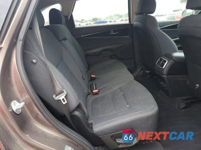 Zdjęcie 11 z 13 samochodu: 2019 KIA SORENTO LX VIN:5XYPGDA33KG436607 - miniatura