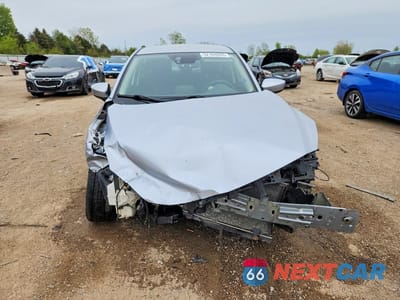 Piąte zdjęcie samochodu w środku: 2017 TOYOTA YARIS IA BASE VIN:3MYDLBYVXHY175489 - miniatura