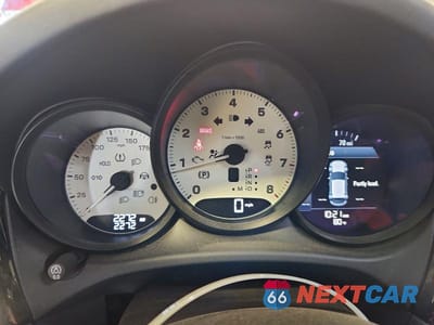 Zdjęcie 9 z 14 samochodu: 2025 PORSCHE MACAN S VIN:WP1AG2A51SLB42234 - miniatura