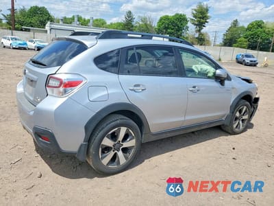 Trzecie zdjęcie samochodu z tyłu: 2014 SUBARU XV CROSSTREK 2.0I HYBRID TOURING VIN:JF2GPBKC2EH321917 - miniatura