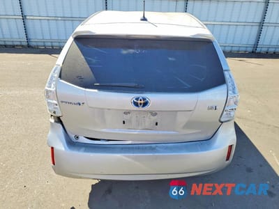 Zdjęcie 6 z 12 samochodu: 2013 TOYOTA PRIUS V THREE VIN:JTDZN3EU1D3197433 - miniatura