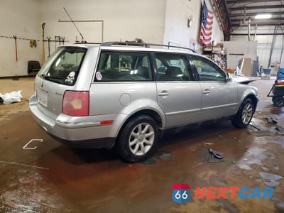 Trzecie zdjęcie samochodu z tyłu: 2004 VOLKSWAGEN PASSAT GLS VIN:WVWVD63B44E296238 - miniatura
