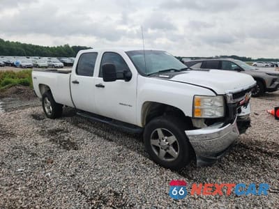 Czwarte zdjęcie samochodu z boku: 2012 CHEVROLET SILVERADO K2500 HEAVY DUTY VIN:1GC1KVC82CF209304 - miniatura