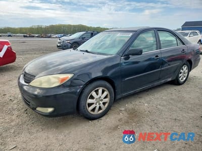 2003 TOYOTA CAMRY XLE 4T1BE30KX3U152292 - główne zdjęcie licytacji z USA - miniatura