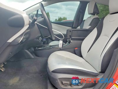 Zdjęcie 7 z 14 samochodu: 2018 TOYOTA PRIUS FOUR TOURING VIN:JTDKARFU1J3547993 - miniatura