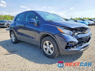 Czwarte zdjęcie samochodu z boku: 2018 CHEVROLET TRAX LS VIN:3GNCJNSB1JL289892 - miniatura