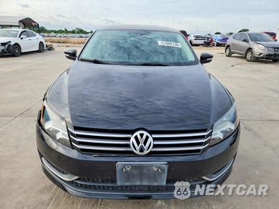 Piąte zdjęcie samochodu w środku: 2014 VOLKSWAGEN PASSAT SE VIN:1VWBS7A34EC057146 - miniatura