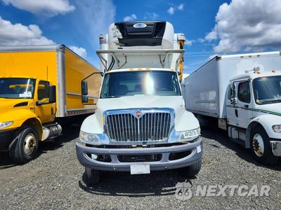 Piąte zdjęcie samochodu w środku: 2020 INTERNATIONAL MV607 REFRIGERATED BOX TRUCK VIN:3HAEUMML7LL846781 - miniatura