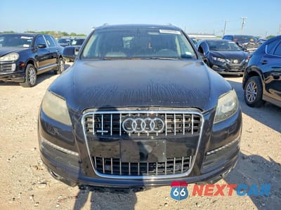 Piąte zdjęcie samochodu w środku: 2014 AUDI Q7 PREMIUM PLUS VIN:WA1LGAFE9ED009453 - miniatura