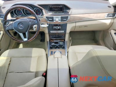 Zdjęcie 8 z 12 samochodu: 2014 MERCEDES-BENZ E 350 VIN:WDDHF5KB9EA963600 - miniatura