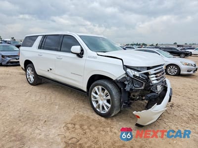 Czwarte zdjęcie samochodu z boku: 2024 CHEVROLET SUBURBAN K1500 HIGH COUNTRY VIN:1GNSKGKT8RR330908 - miniatura