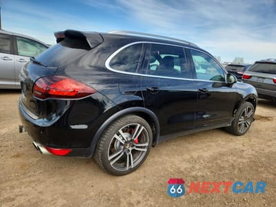 Trzecie zdjęcie samochodu z tyłu: 2012 PORSCHE CAYENNE TURBO VIN:WP1AC2A26CLA83085 - miniatura