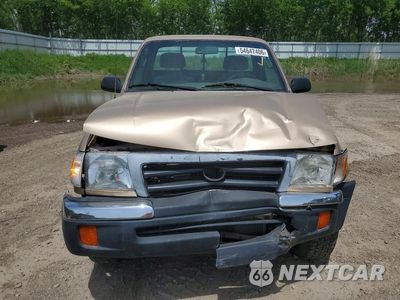 Piąte zdjęcie samochodu w środku: 2000 TOYOTA TACOMA PRERUNNER VIN:4TANM92NXYZ670715 - miniatura