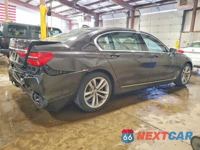 Trzecie zdjęcie samochodu z tyłu: 2016 BMW 750 XI VIN:WBA7F2C56GG416875 - miniatura