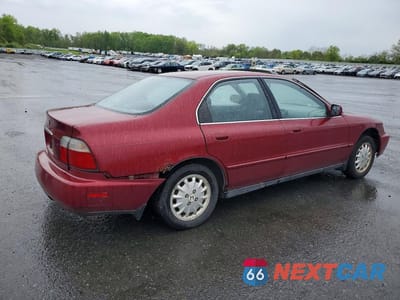 Trzecie zdjęcie samochodu z tyłu: 1997 HONDA ACCORD EX VIN:1HGCD5550VA182529 - miniatura