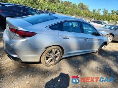 Trzecie zdjęcie samochodu z tyłu: 2018 HYUNDAI SONATA SEL VIN:5NPE34AF2JH618741 - miniatura