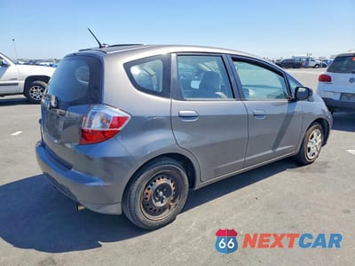 Trzecie zdjęcie samochodu z tyłu: 2012 HONDA FIT VIN:JHMGE8H3XCC000473 - miniatura