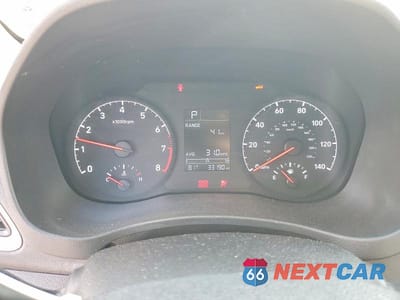 Zdjęcie 9 z 12 samochodu: 2021 HYUNDAI ACCENT SEL VIN:3KPC24A61ME139357 - miniatura