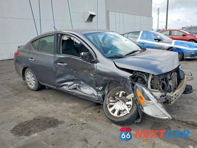Czwarte zdjęcie samochodu z boku: 2017 NISSAN VERSA 1.6 SV VIN:3N1CN7AP5HL902194 - miniatura