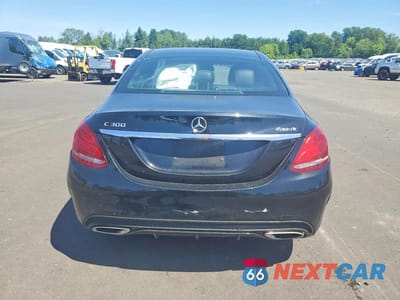 Zdjęcie 6 z 12 samochodu: 2015 MERCEDES-BENZ C 300 4MATIC VIN:55SWF4KB8FU030760 - miniatura