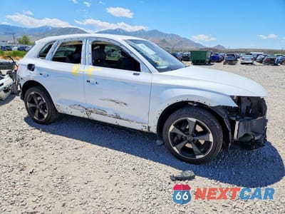 Czwarte zdjęcie samochodu z boku: 2019 AUDI SQ5 PREMIUM PLUS VIN:WA1B4AFY7K2112392 - miniatura