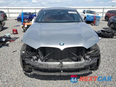Piąte zdjęcie samochodu w środku: 2025 BMW X6 XDRIVE40I VIN:5UX33EX07S9Z01984 - miniatura