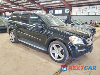 Czwarte zdjęcie samochodu z boku: 2012 MERCEDES-BENZ GL 550 4MATIC VIN:4JGBF8GE3CA790587 - miniatura