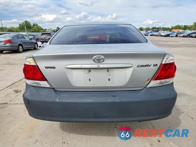 Zdjęcie 6 z 12 samochodu: 2005 TOYOTA CAMRY SE VIN:4T1BE32K75U518435 - miniatura