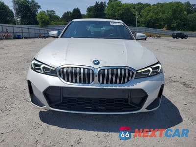 Piąte zdjęcie samochodu w środku: 2023 BMW 330E VIN:3MW39FF04P8D17063 - miniatura