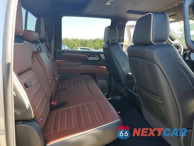 Zdjęcie 10 z 12 samochodu: 2026 GMC SIERRA K2500 DENALI ULTIMATE VIN:1GT4UXEY2TF202207 - miniatura