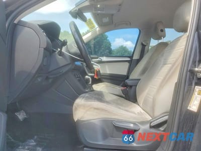 Zdjęcie 7 z 13 samochodu: 2023 VOLKSWAGEN TIGUAN S VIN:3VVRB7AX7PM070738 - miniatura