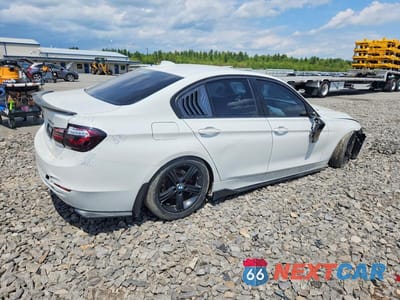 Trzecie zdjęcie samochodu z tyłu: 2013 BMW 328 XI SULEV VIN:WBA3B5G58DNS04153 - miniatura