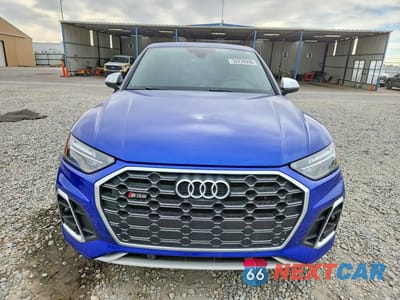 Piąte zdjęcie samochodu w środku: 2022 AUDI SQ5 SPORTBACK PREMIUM PLUS VIN:WA124AFY4N2103945 - miniatura