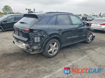Trzecie zdjęcie samochodu z tyłu: 2023 PORSCHE CAYENNE BASE VIN:WP1AA2AY9PDA02283 - miniatura