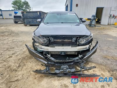 Piąte zdjęcie samochodu w środku: 2018 HONDA ACCORD SPORT VIN:1HGCV1F36JA010969 - miniatura